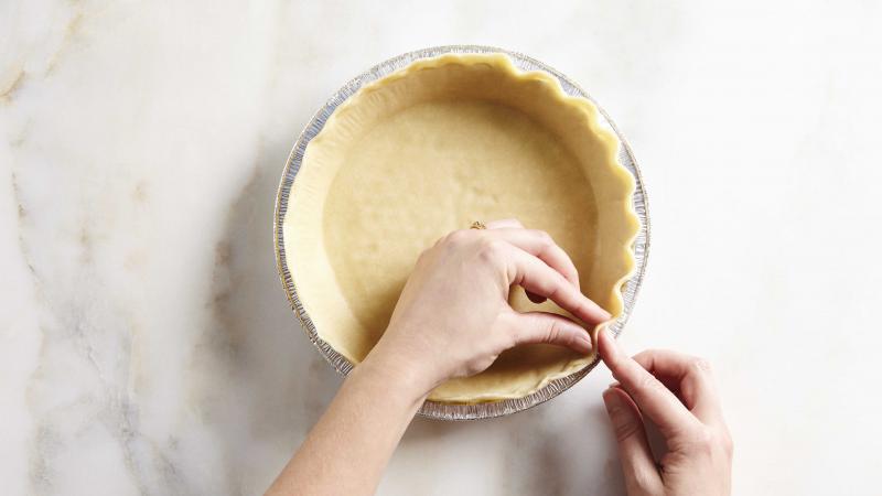 Fluted Pie crust step 4