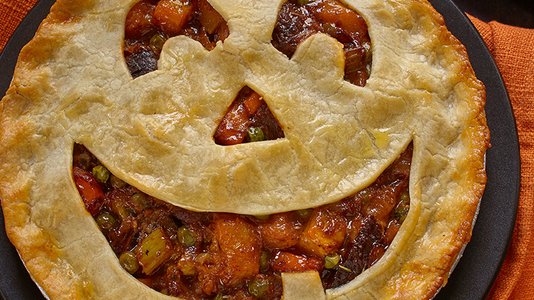 Jack O&#039; Lantern Beef Pot Pie