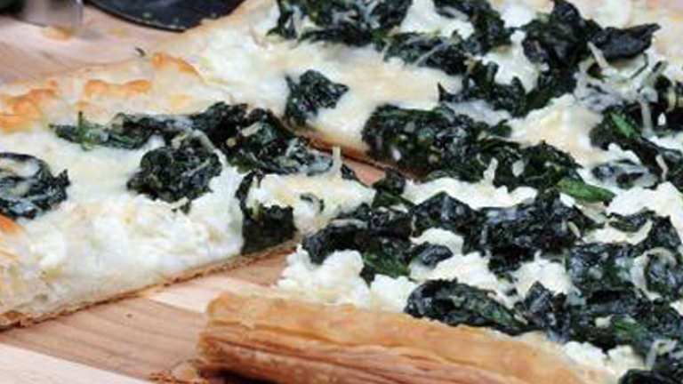 Spinach And Feta Puff Pizza